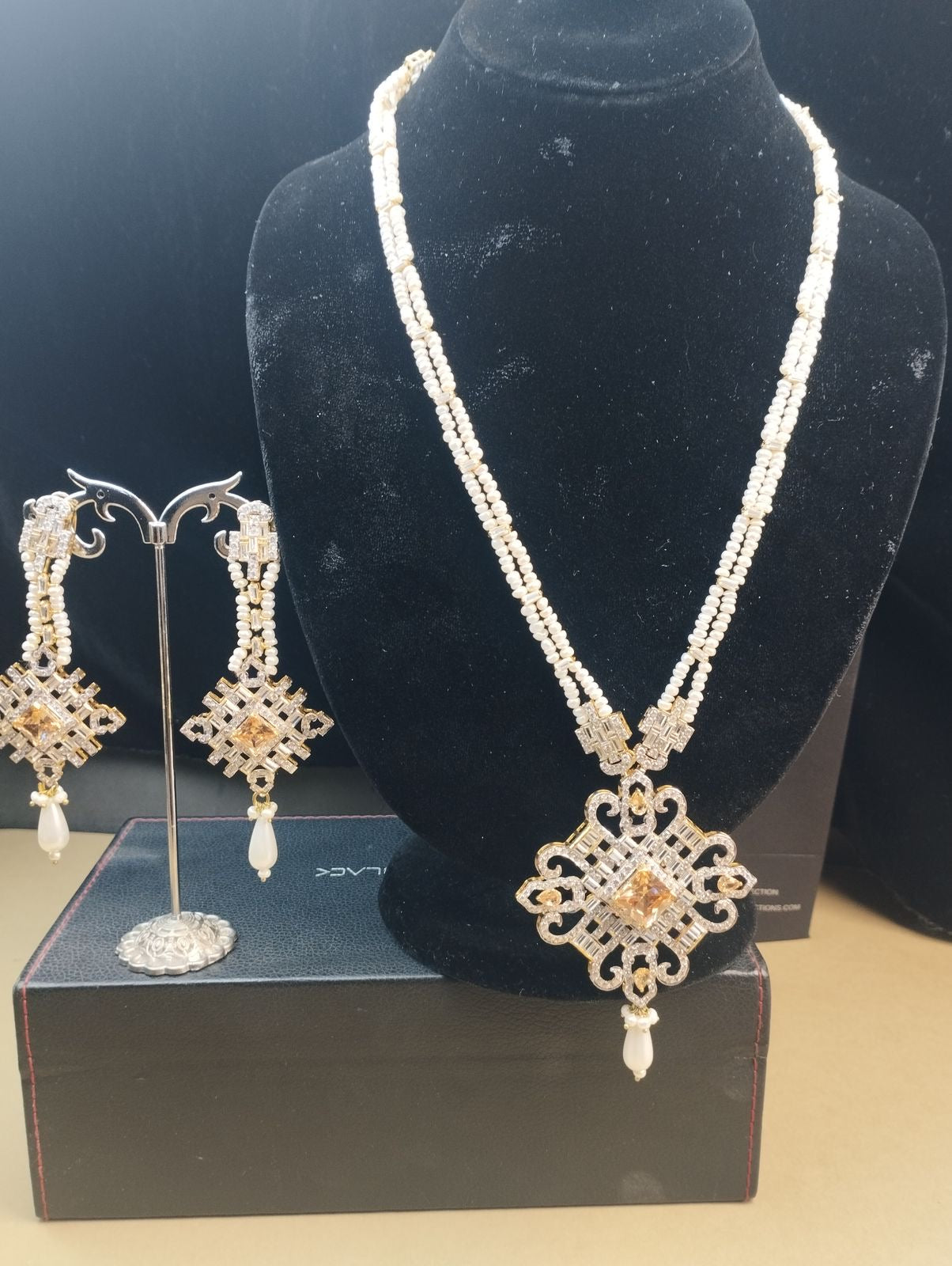*Made To Order, Pendent mala set in chandi and gold plated with pearls and champagne colours zircons*