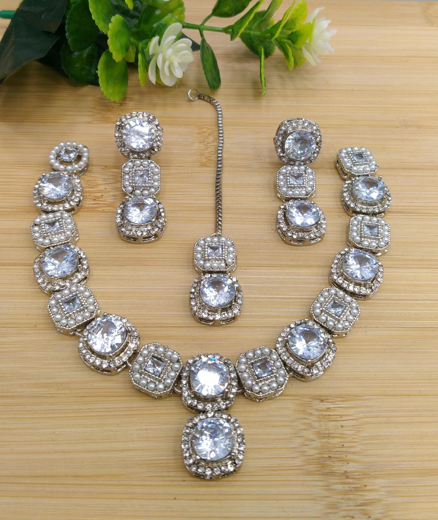 American diamond style necklace set