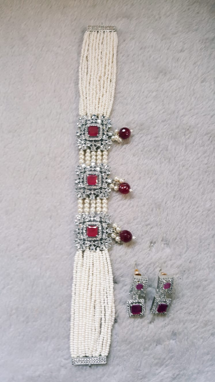 Chokers sets