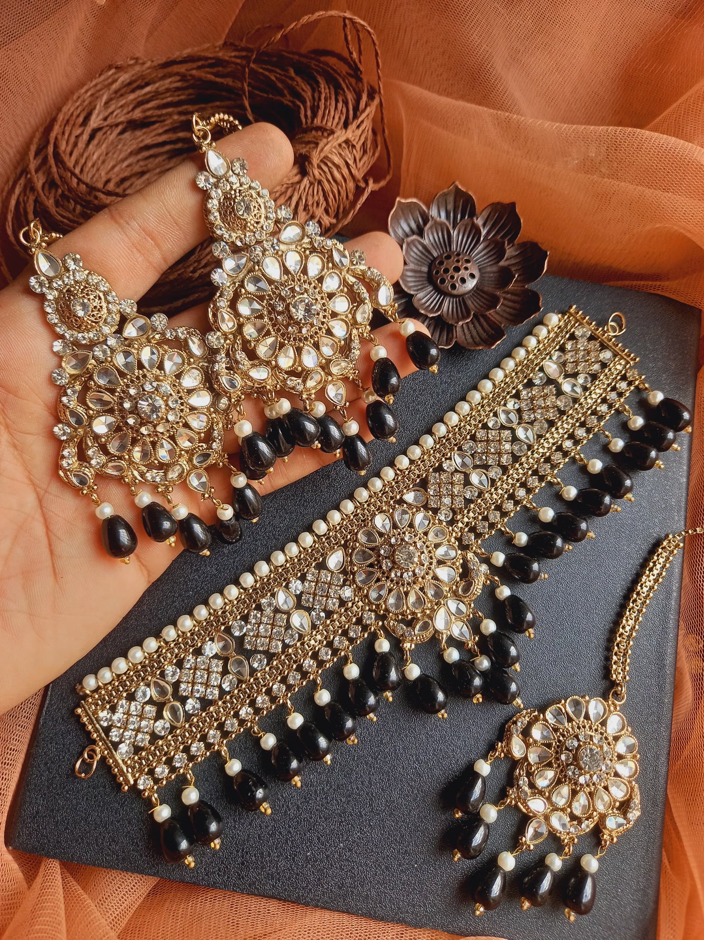 Kundan choker set