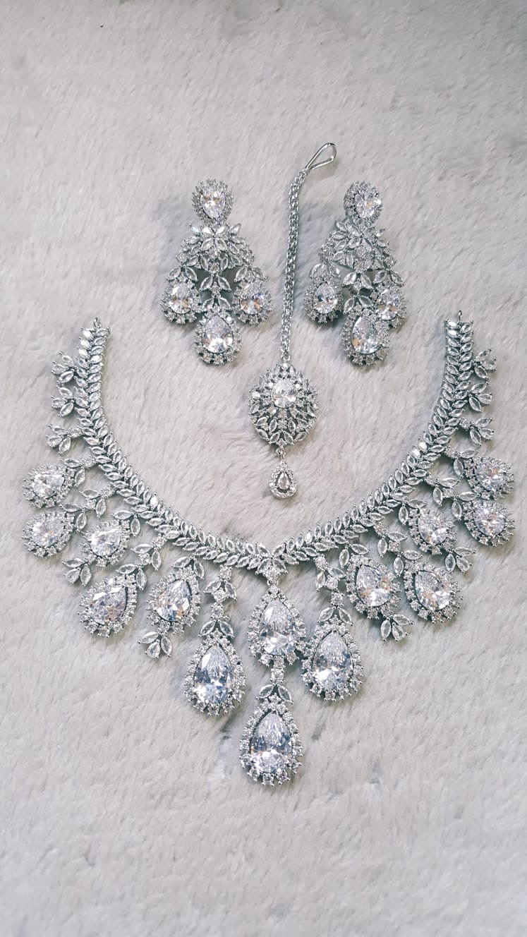 Necklace set