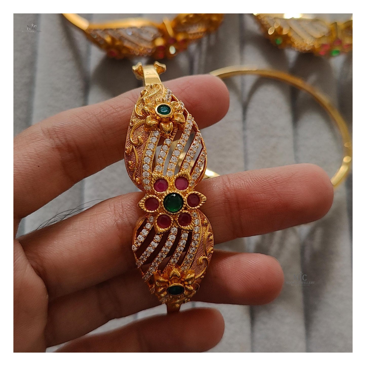 Openable bangles
