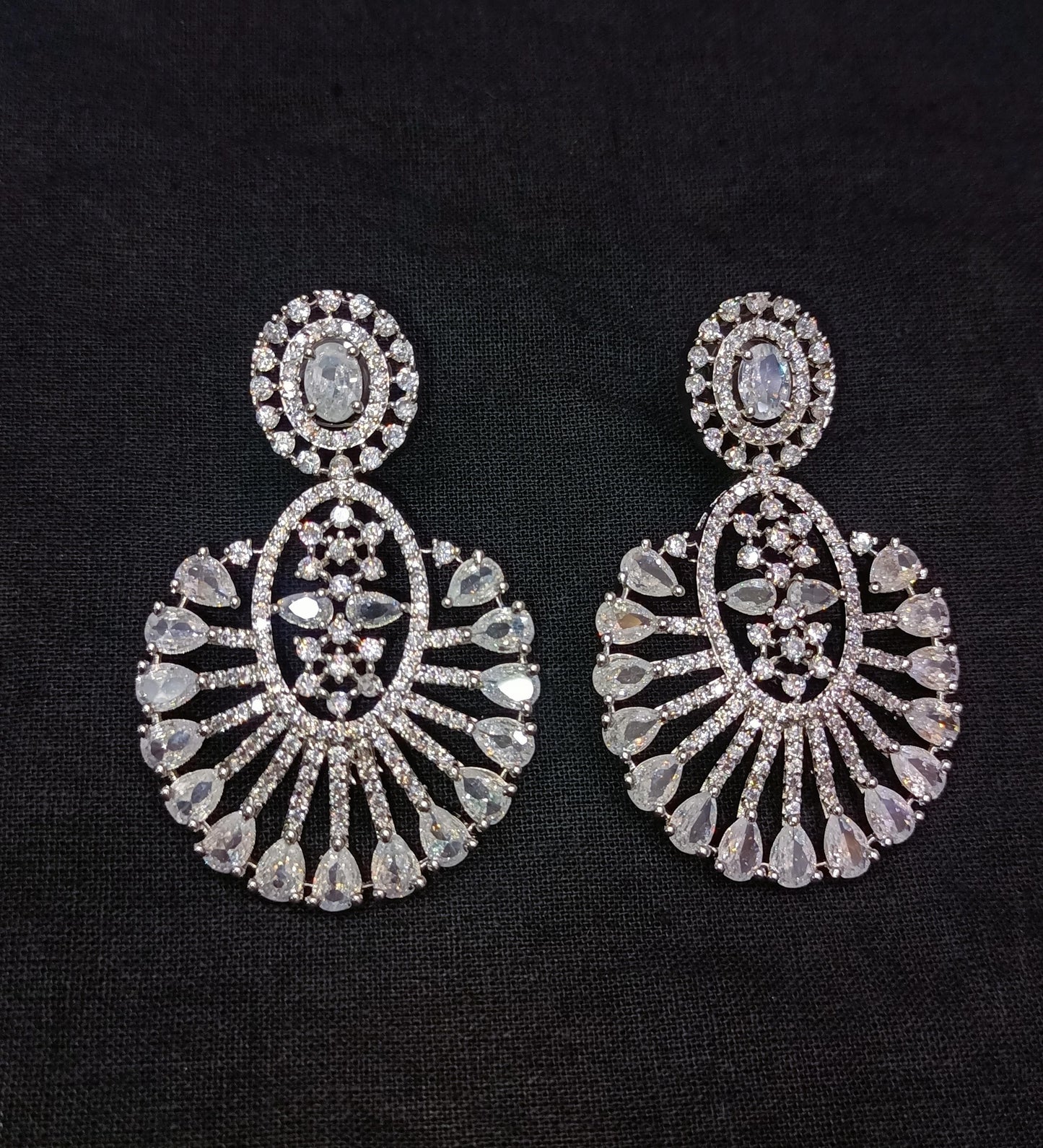 Zircon earrings 2