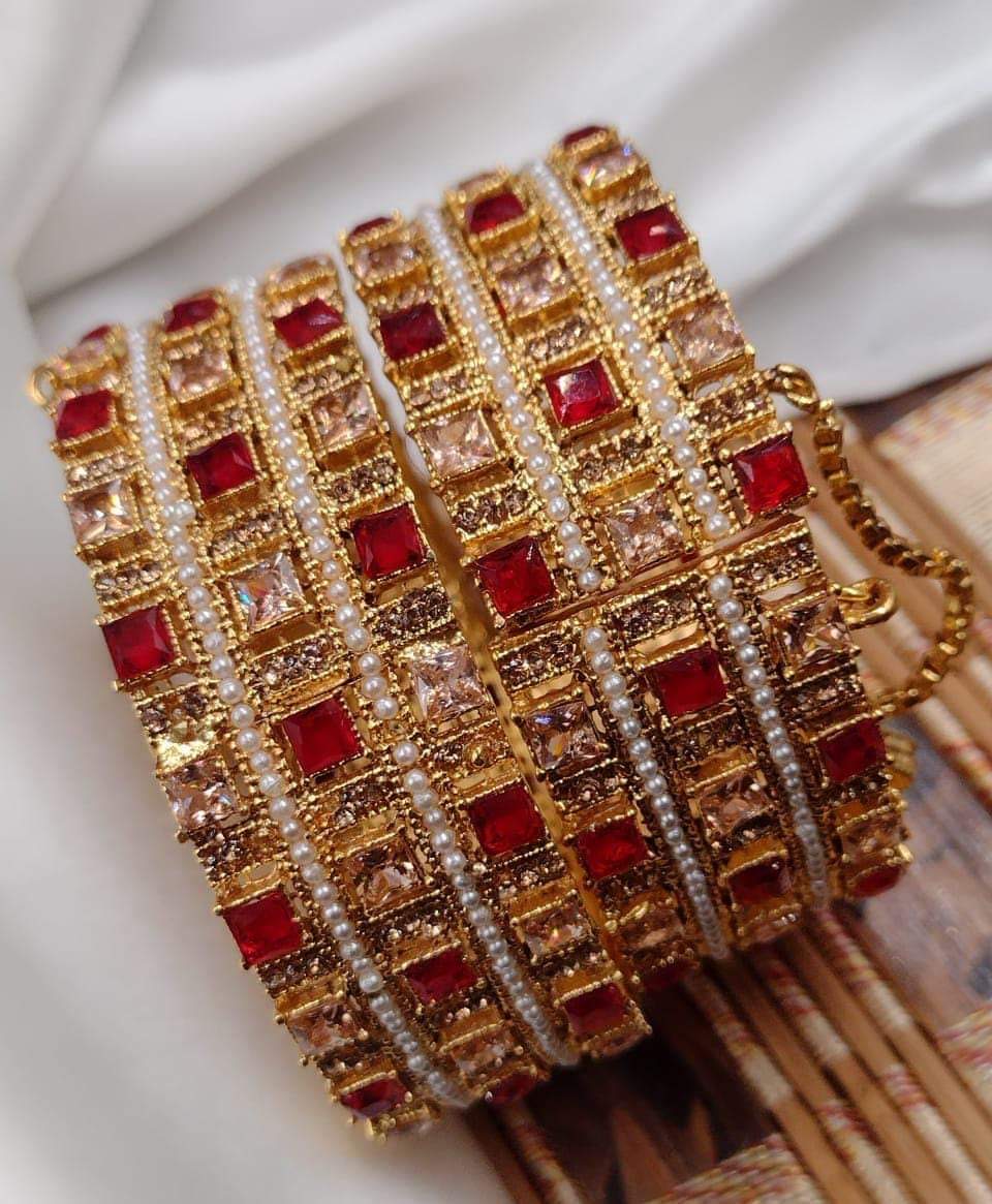 Square stones openable bangles