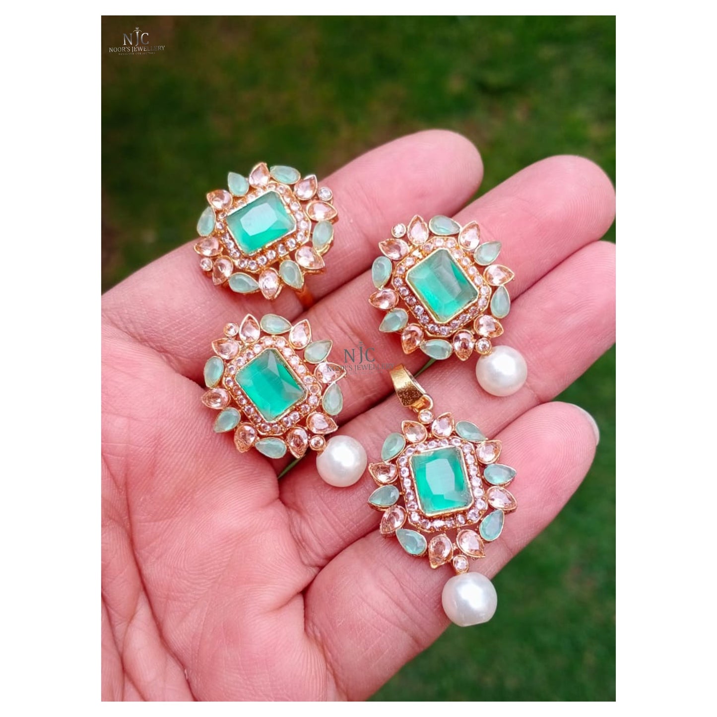 *Kit/Pendant Sets*