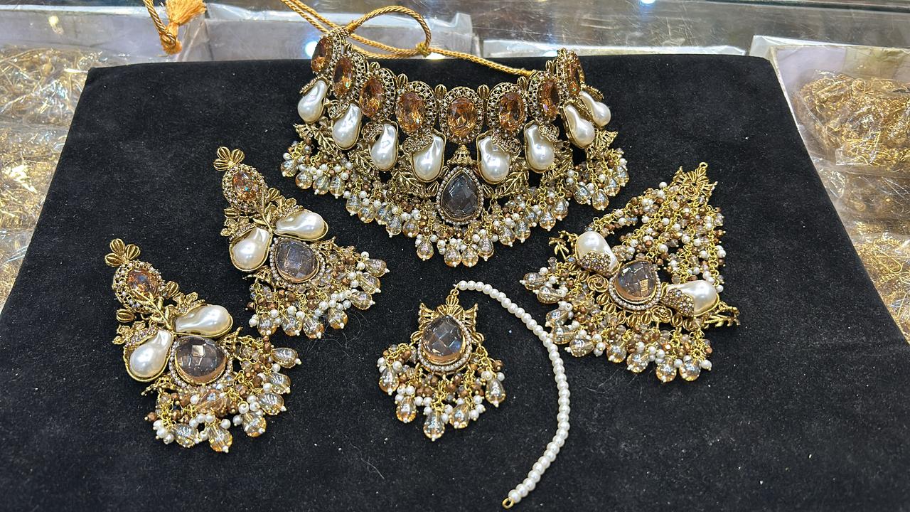 Bridal Collor set