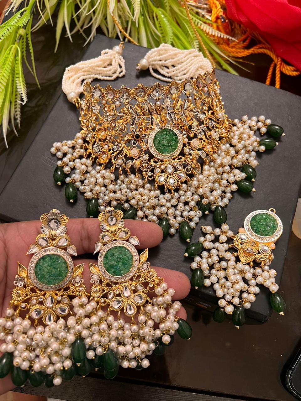 Crush stones bridal set
