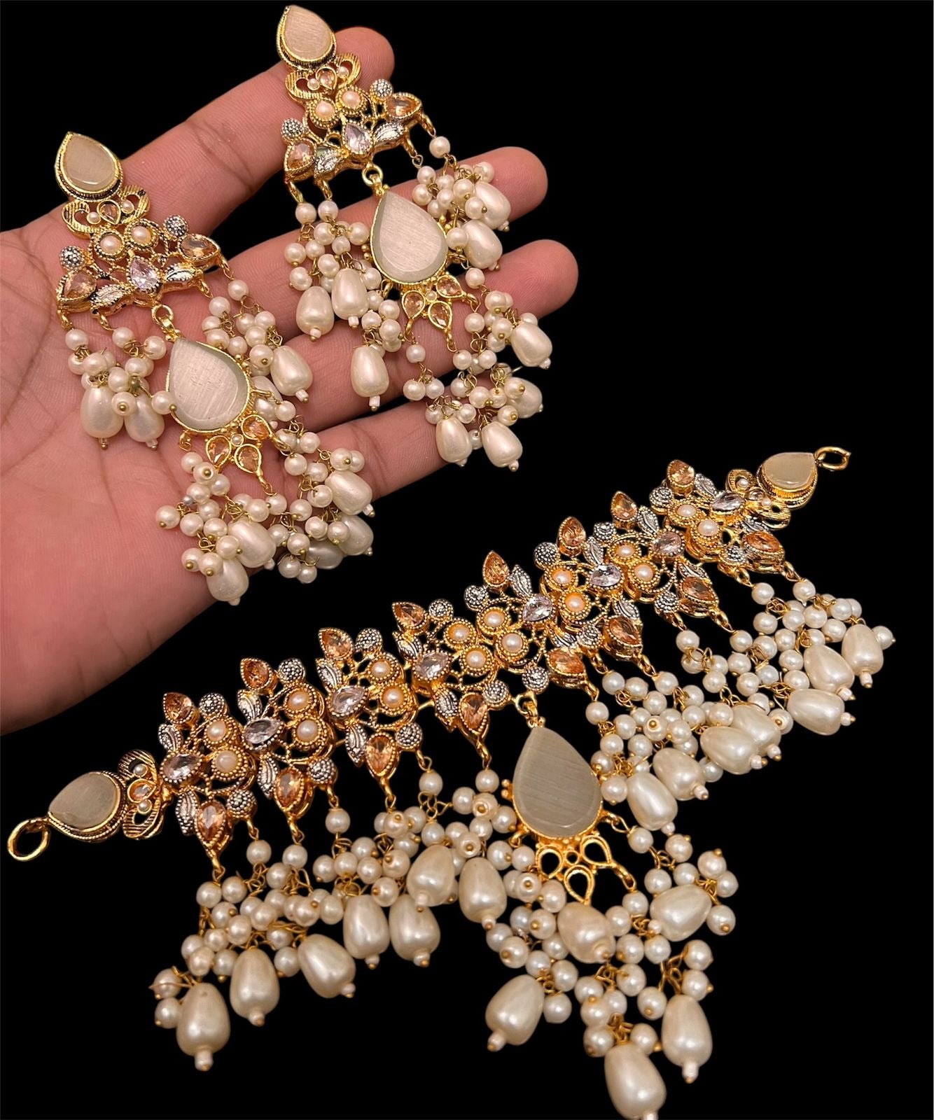 Choker set