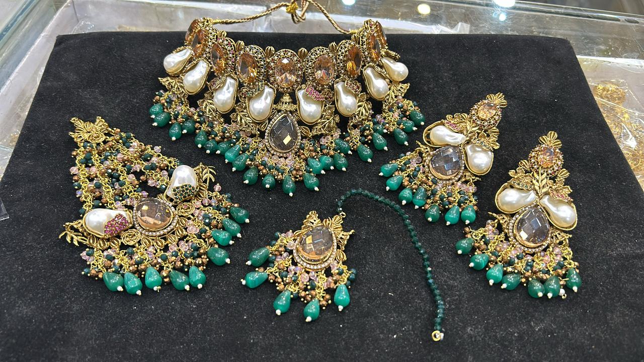 Bridal Collor set
