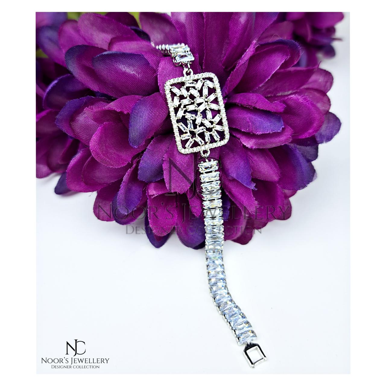Zirconian bracelet