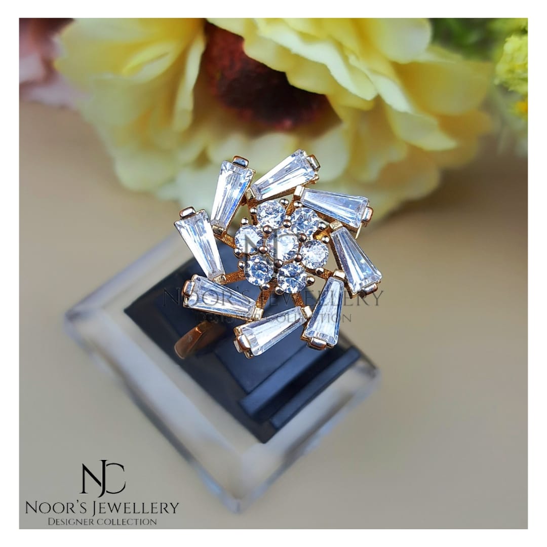 Flower Zircon Ring