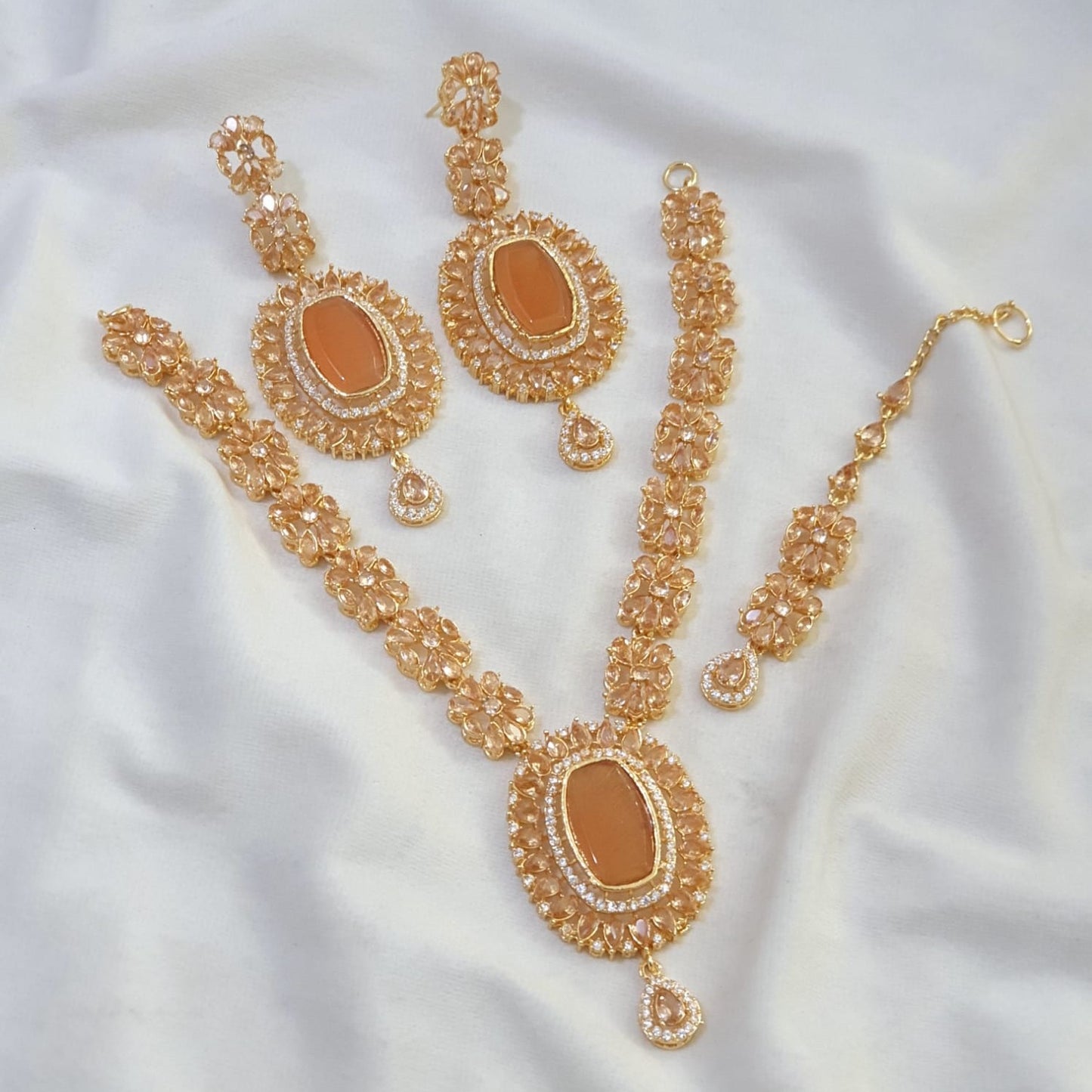 Classic V shape Sets