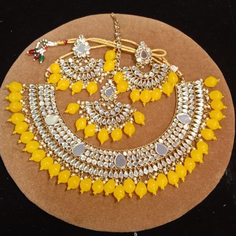 Seesh Kundan Sets