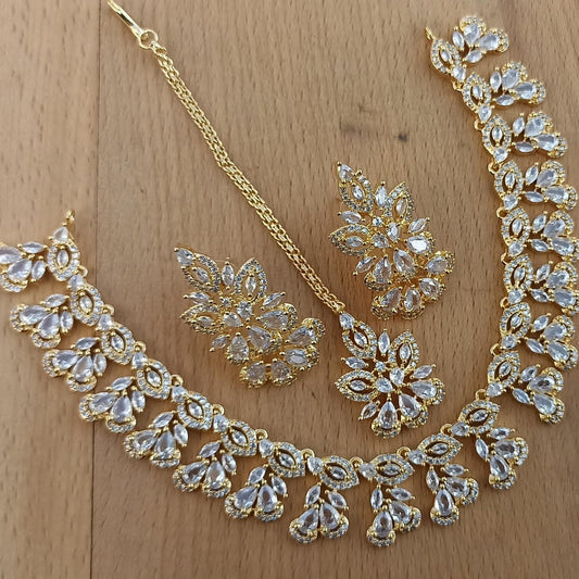 Stylish diamond style sets