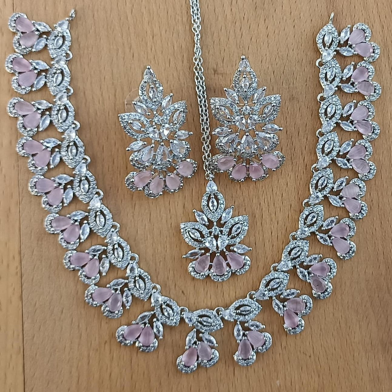 Stylish diamond style sets