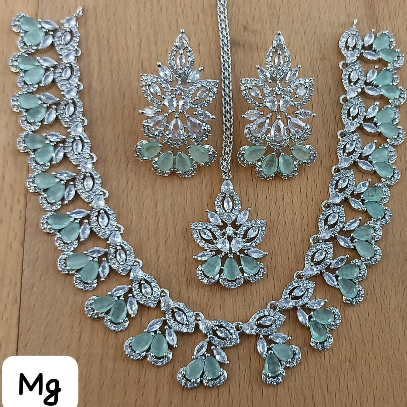 Stylish diamond style sets