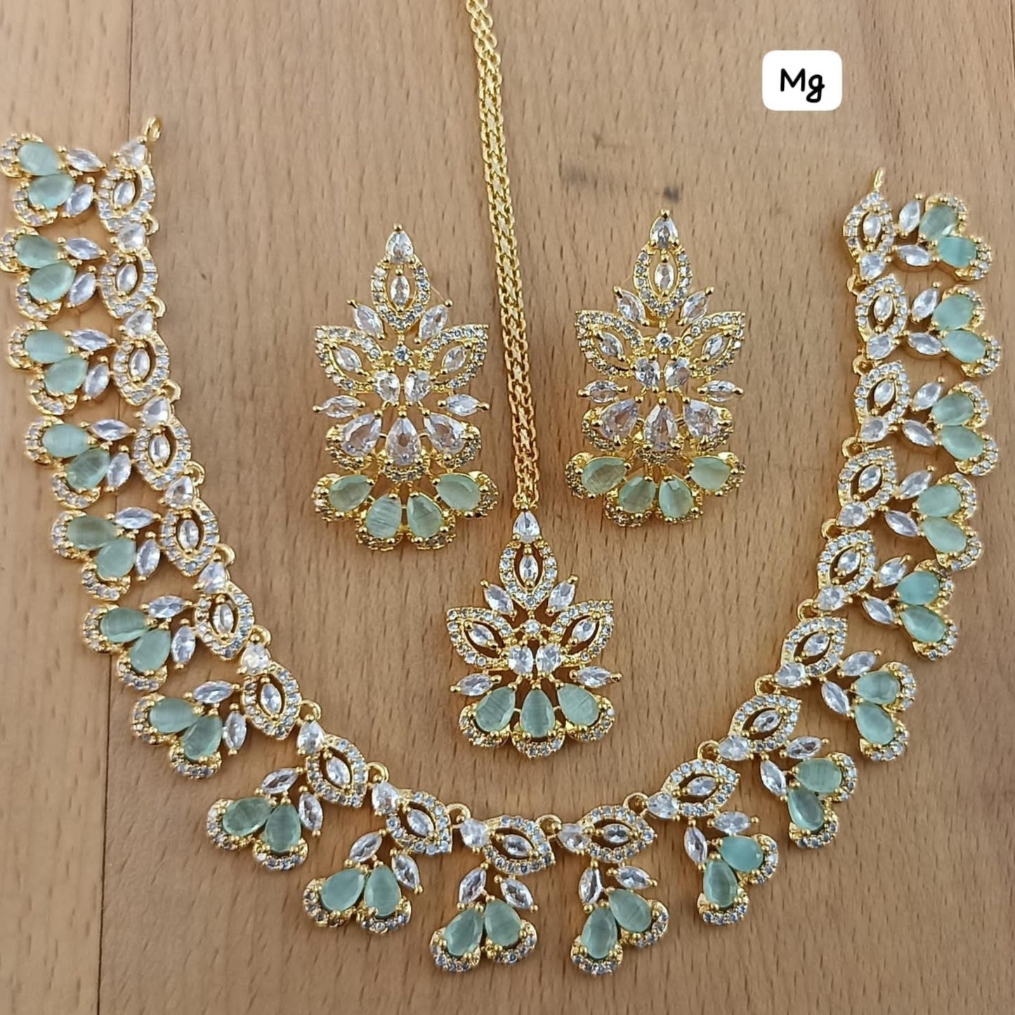 Stylish diamond style sets