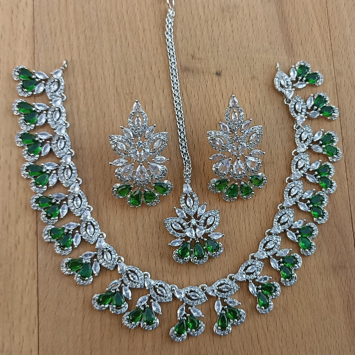 Stylish diamond style sets