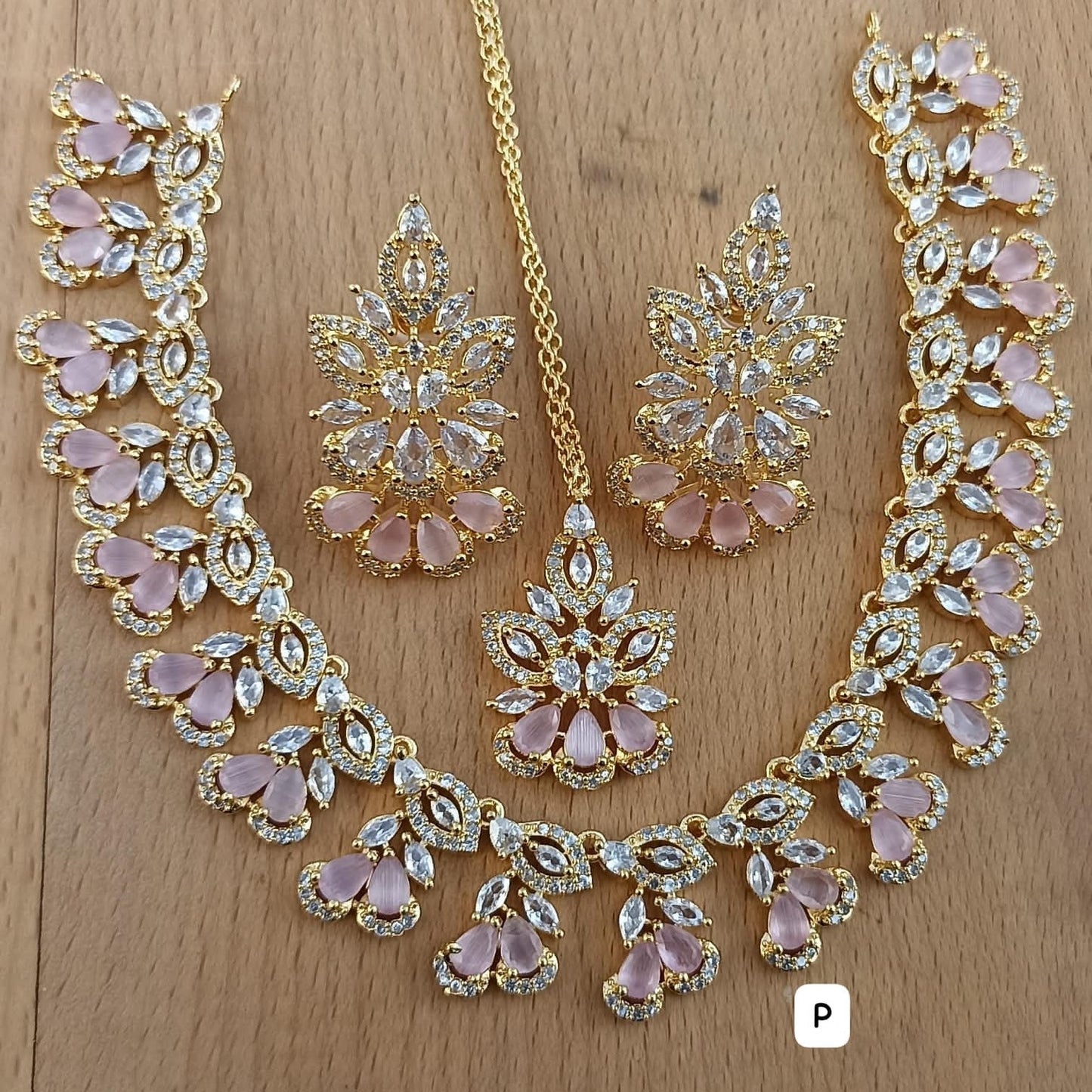 Stylish diamond style sets
