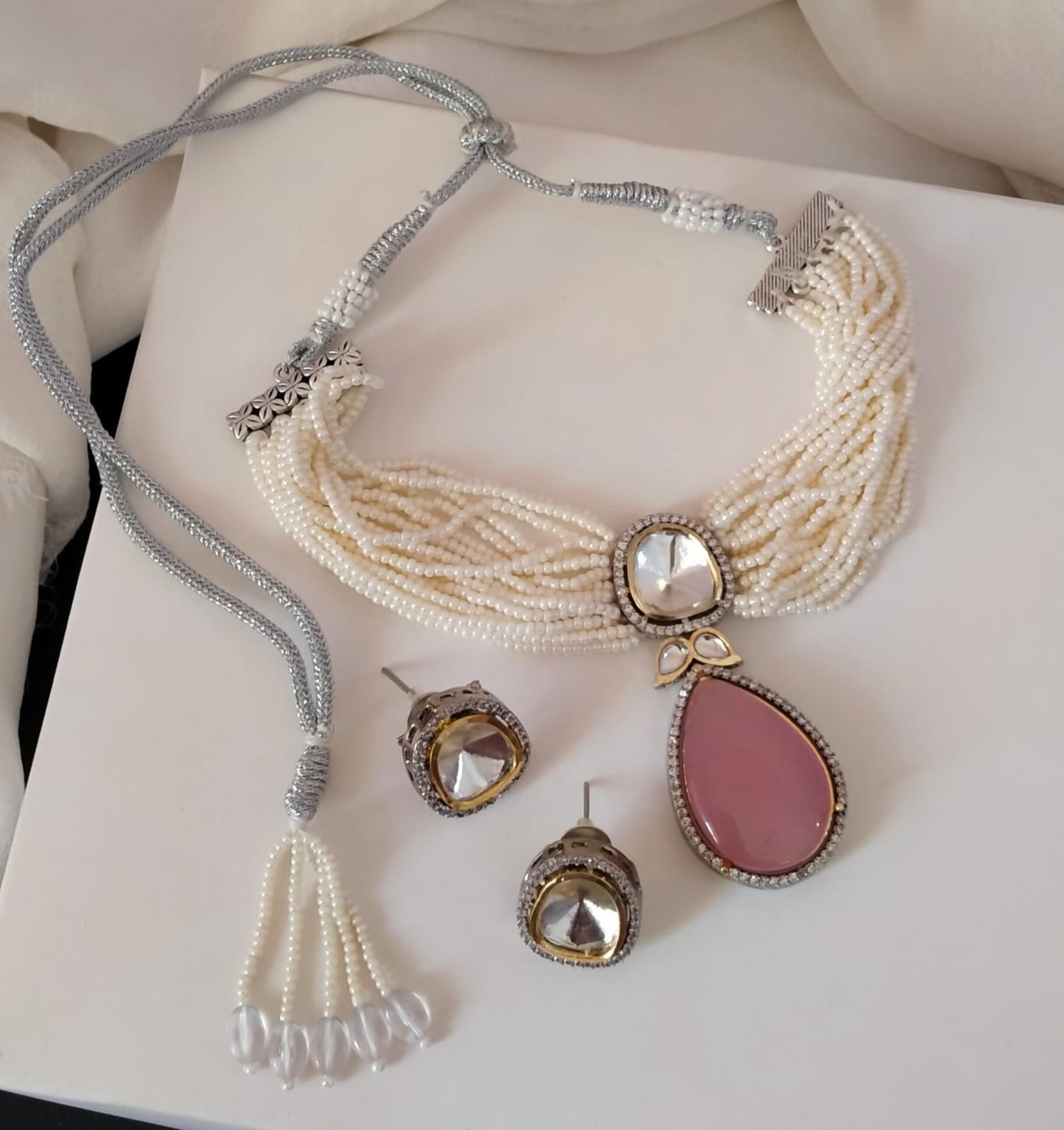 Trendy Choker Set