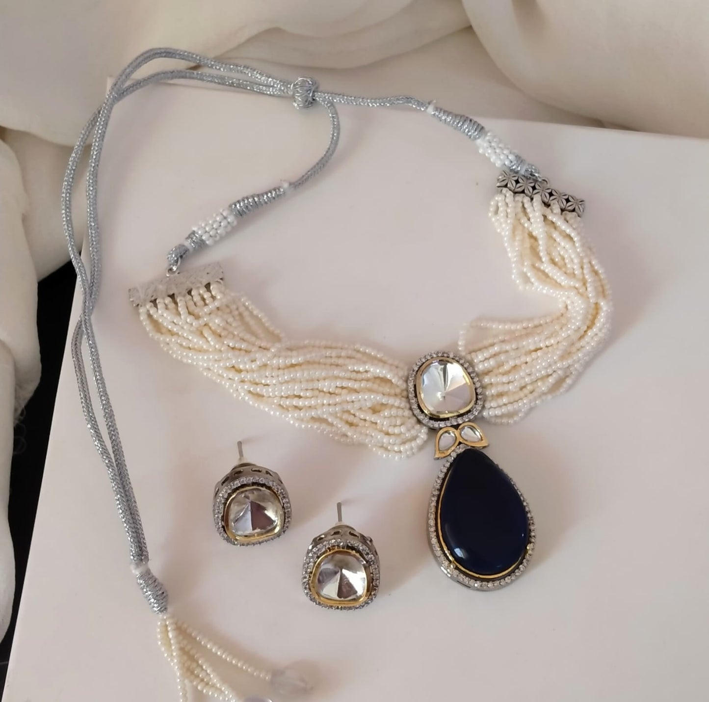 Trendy Choker Set