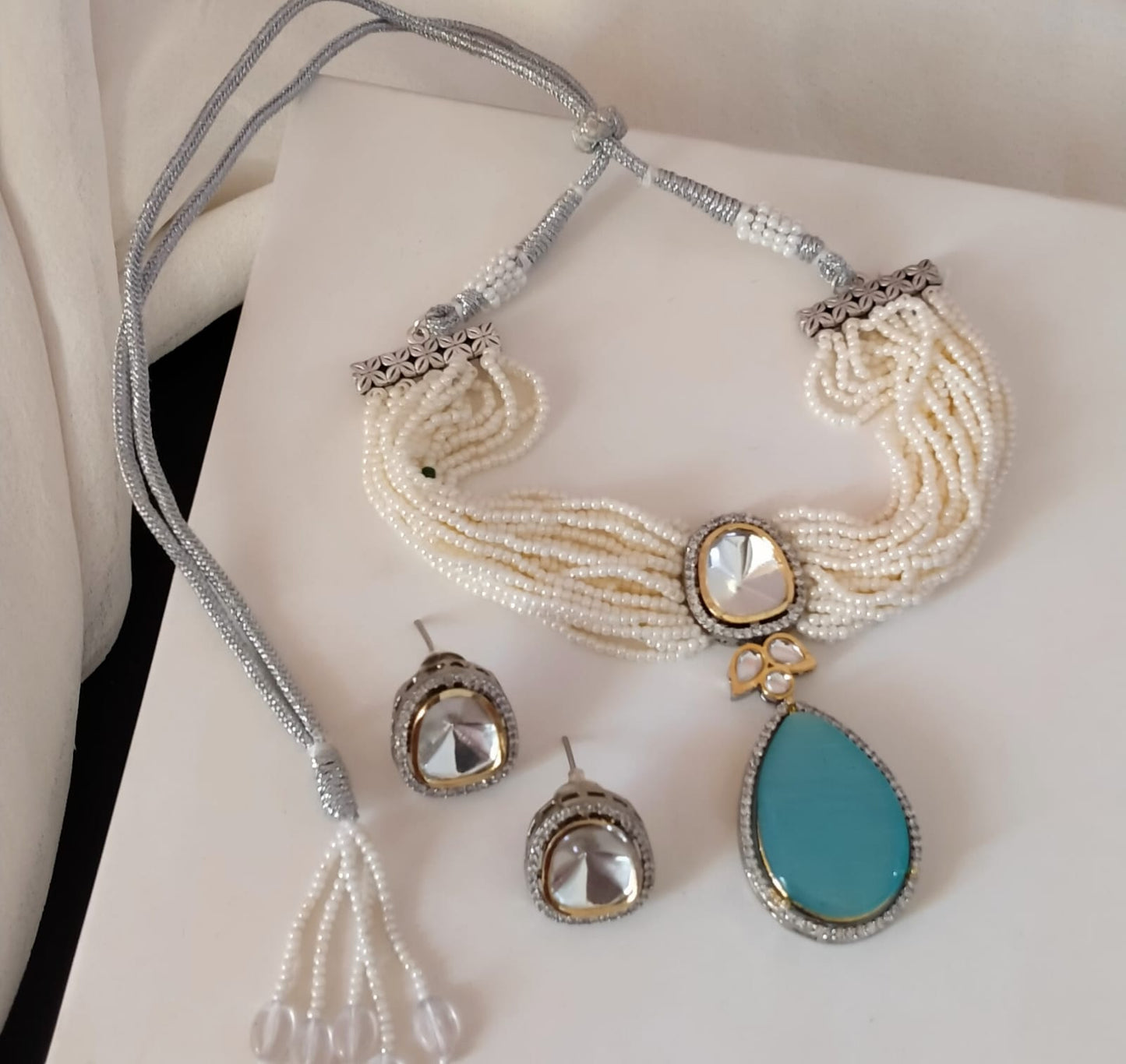 Trendy Choker Set