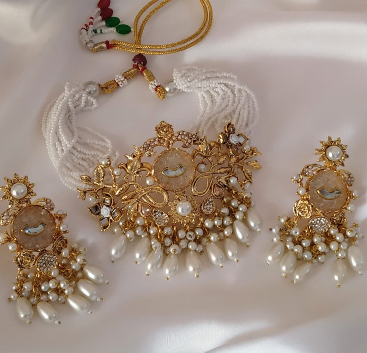 Stylish Choker Sets