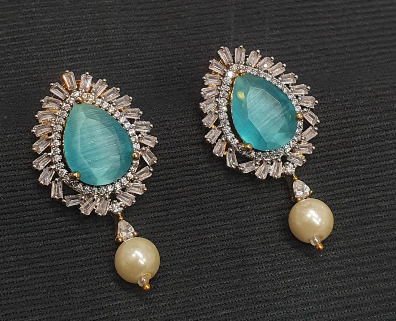 Earrings small studs
