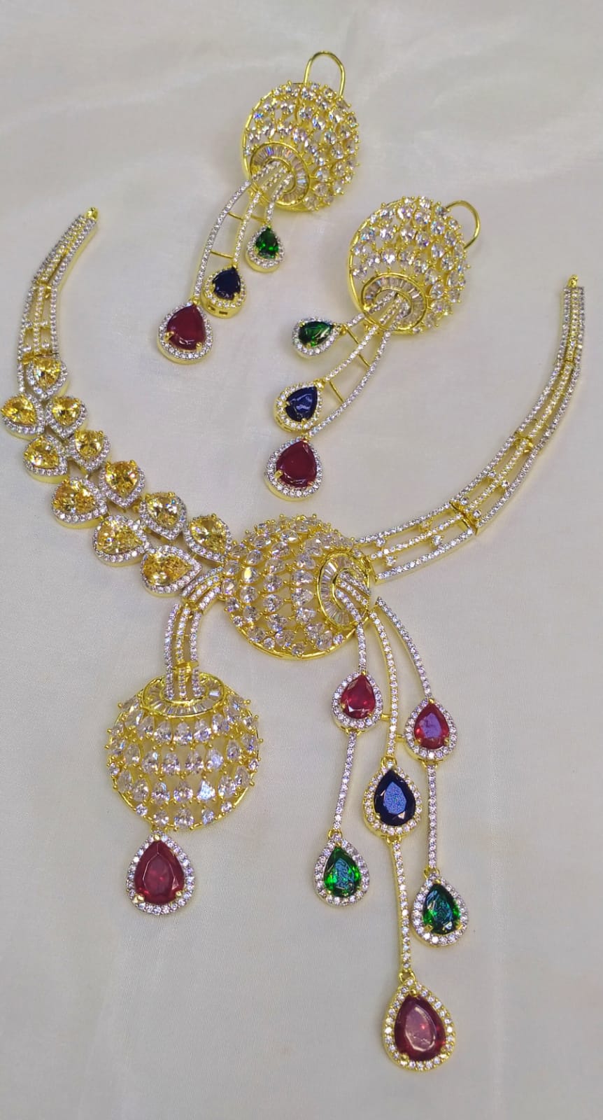 Zircon necklace set