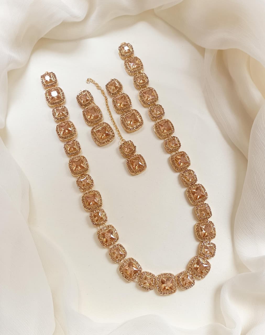 Mala set Beautiful Design Zircon Stone PartyWear Stylish With Teeka
