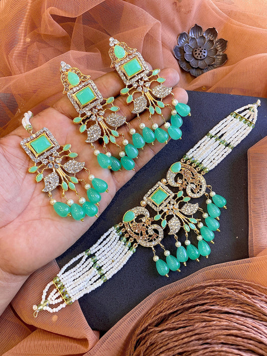 Choker set