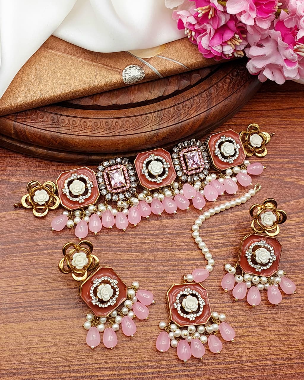 Beautiful Designer premium quality Turkish choker set