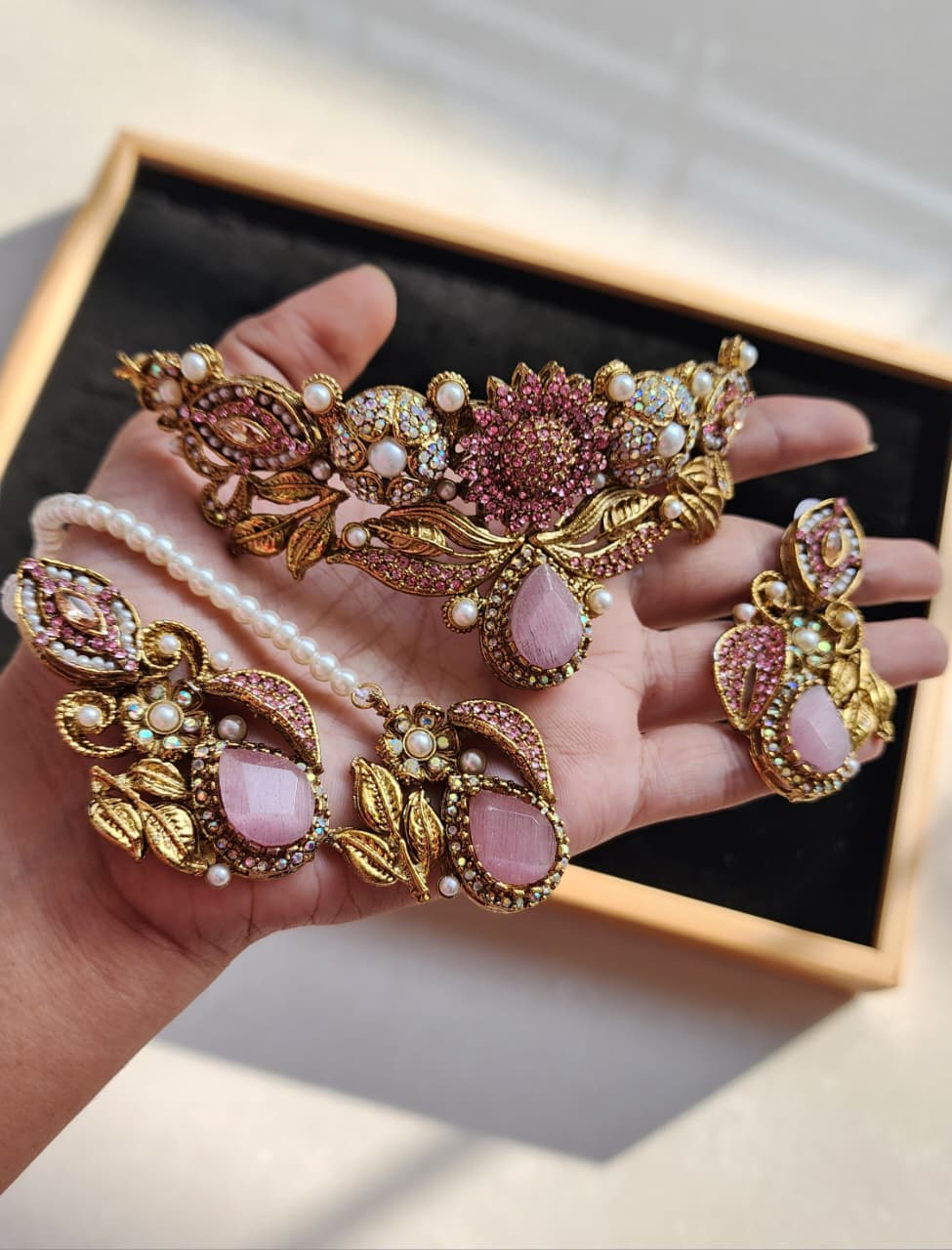 Designer collection Handmade stone with turkish work chokkar set