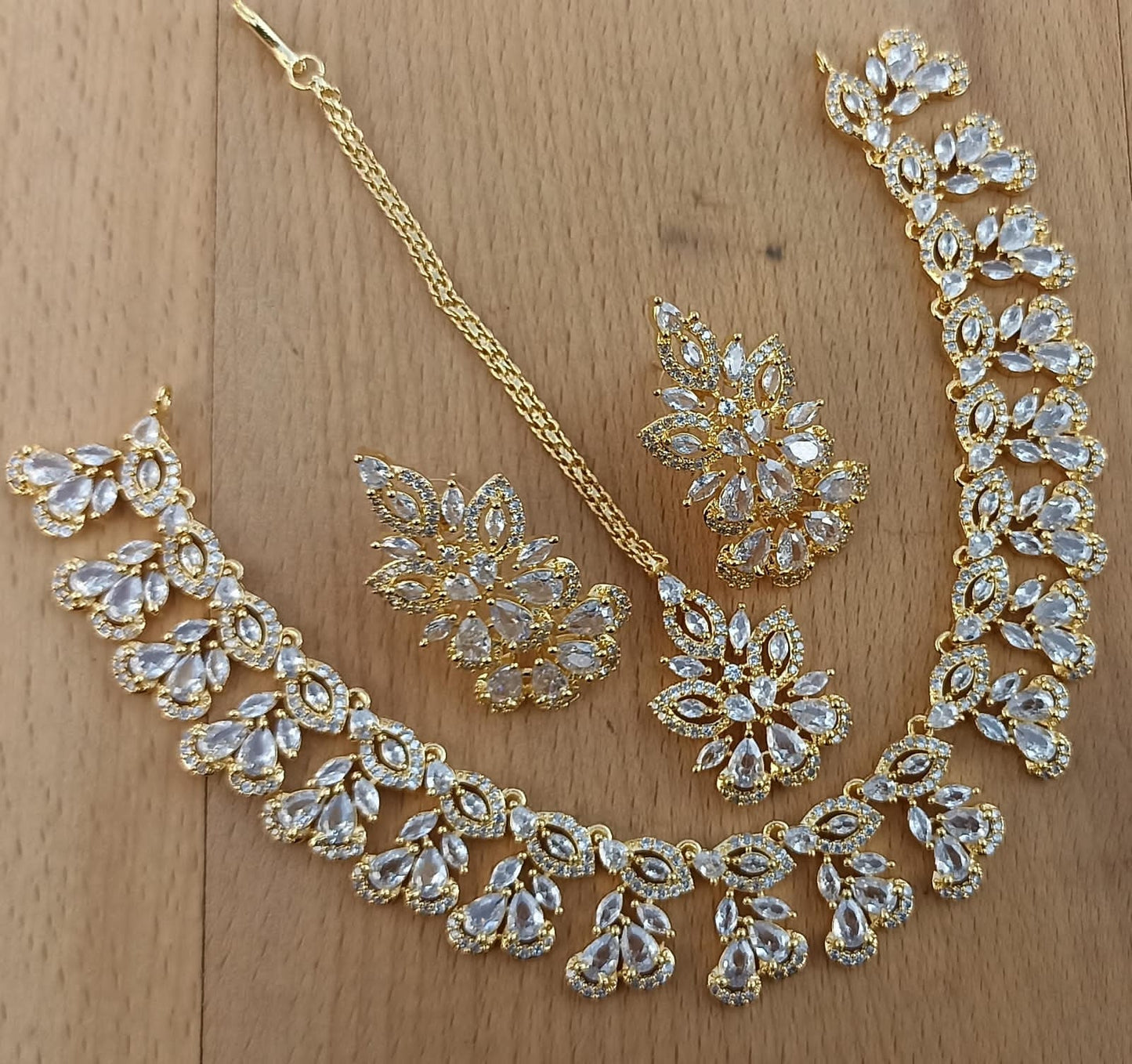 Stylish diamond style sets