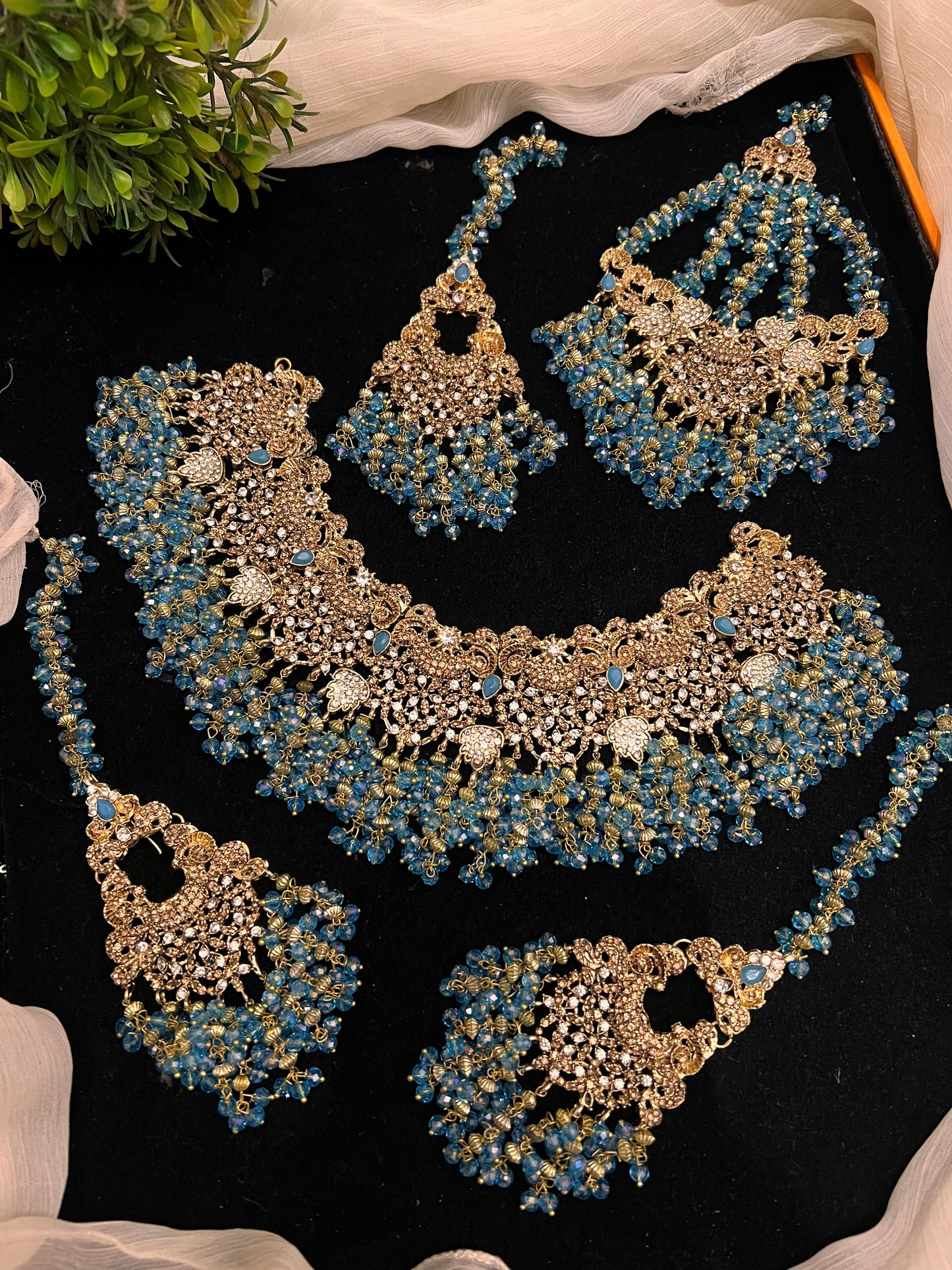 Bridal jewellery set
