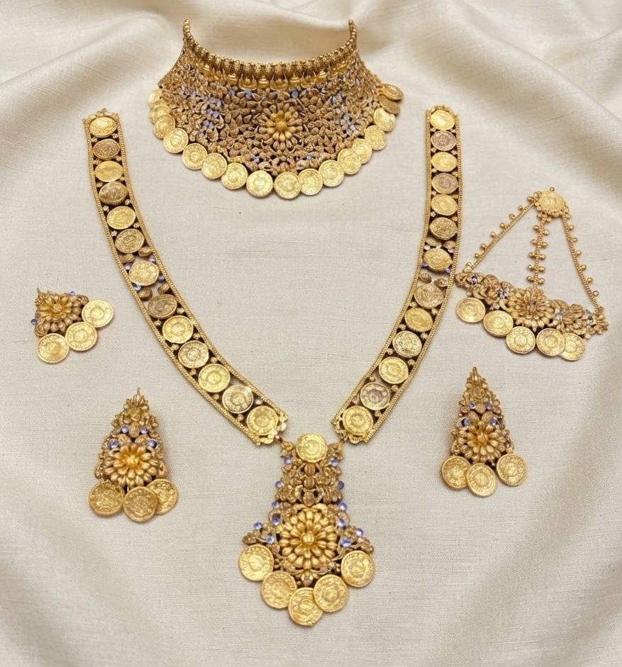 R P bridal set