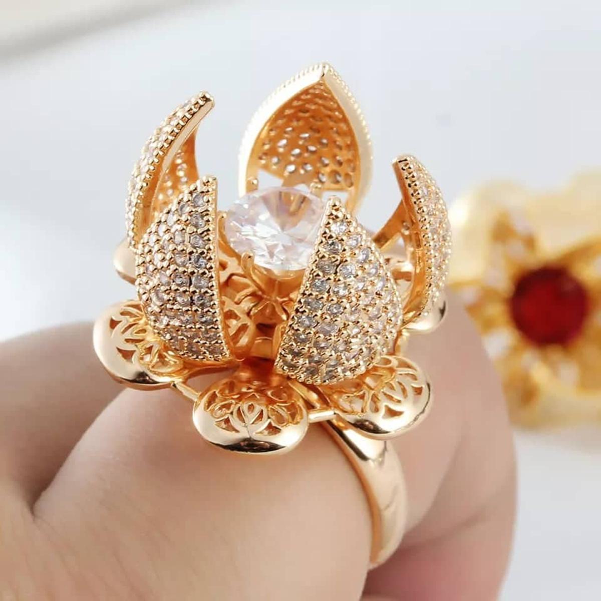 Flower Bloom Ring Gold & Zircona Stones