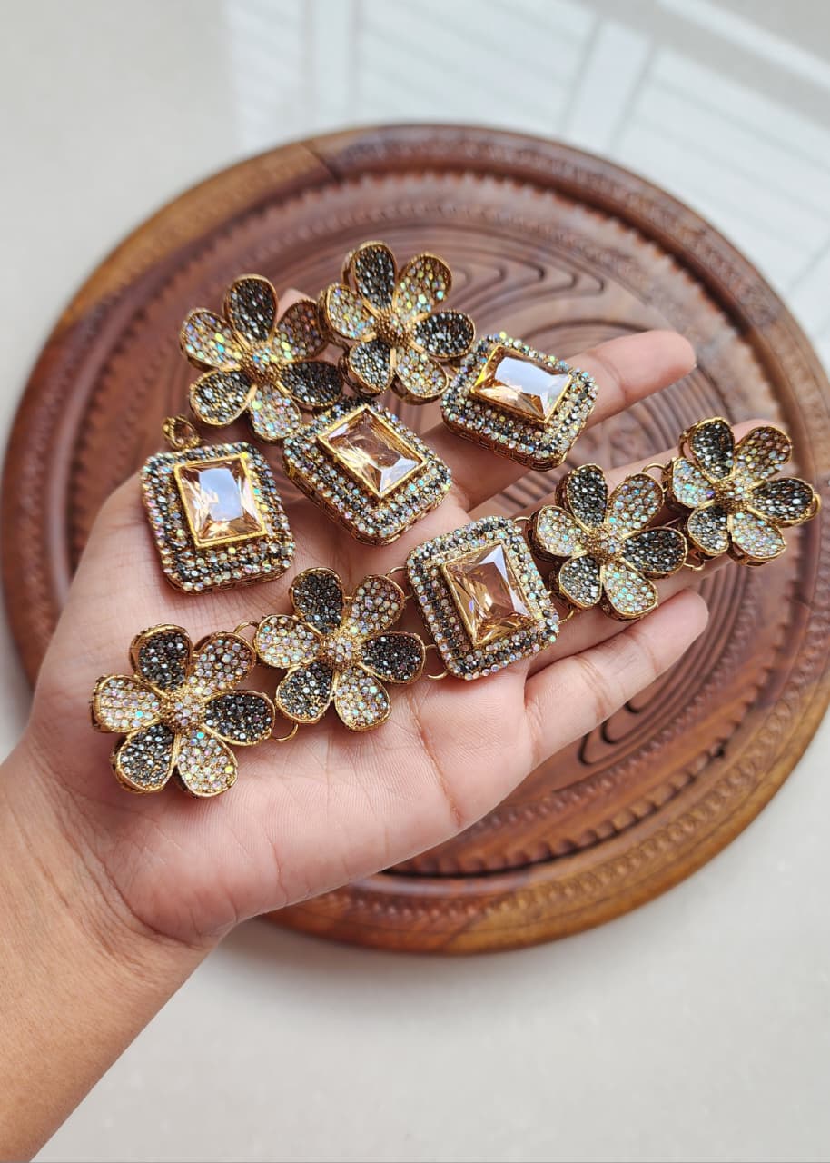 Designer collection Premium quality stone turkish chokkar set