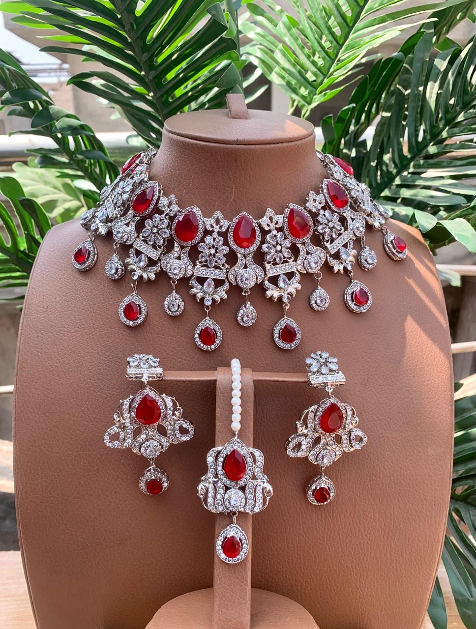 Designer necklace sets