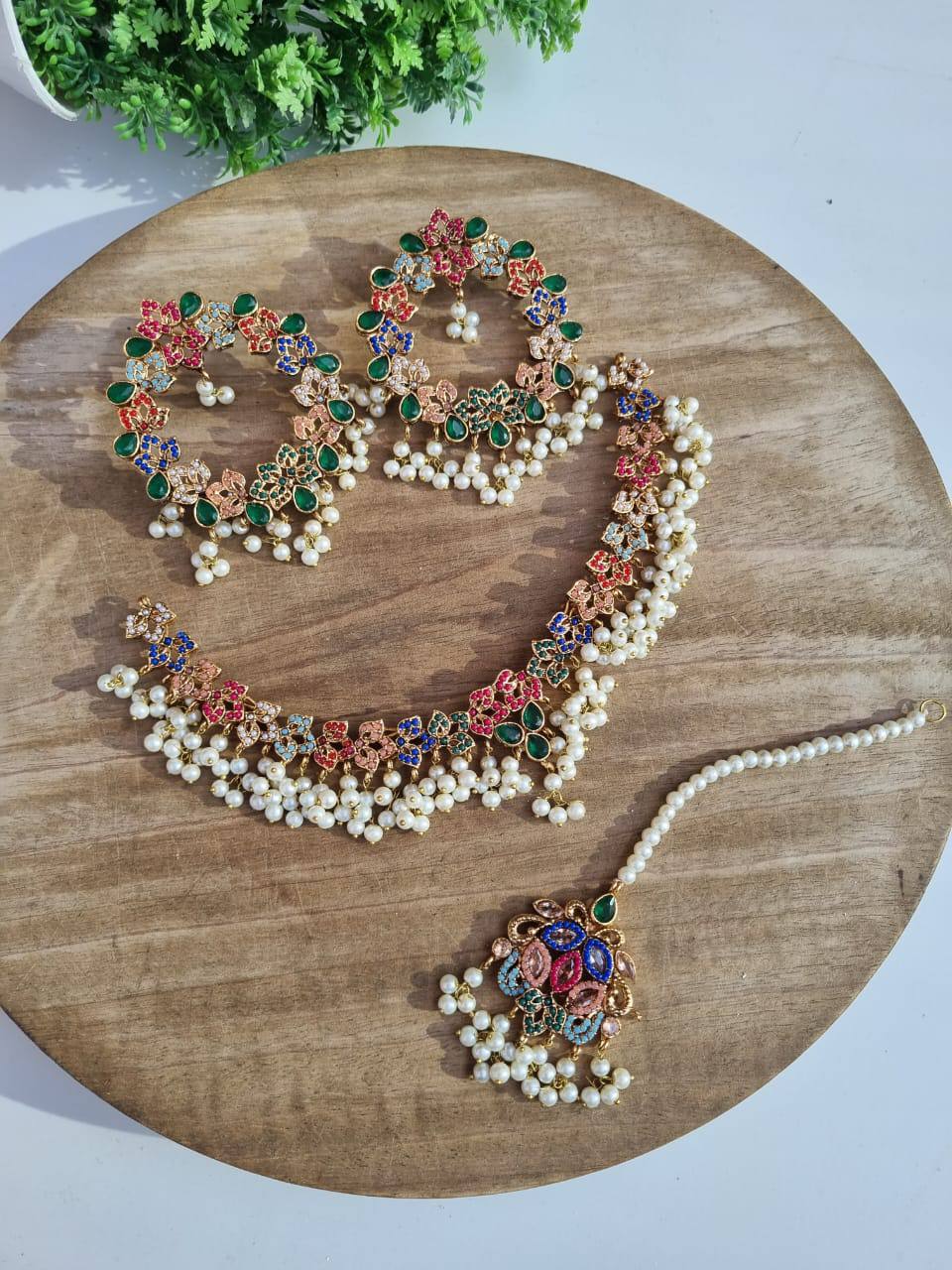 Most Beautiful New Fancy Designer Noratan Set with Tika