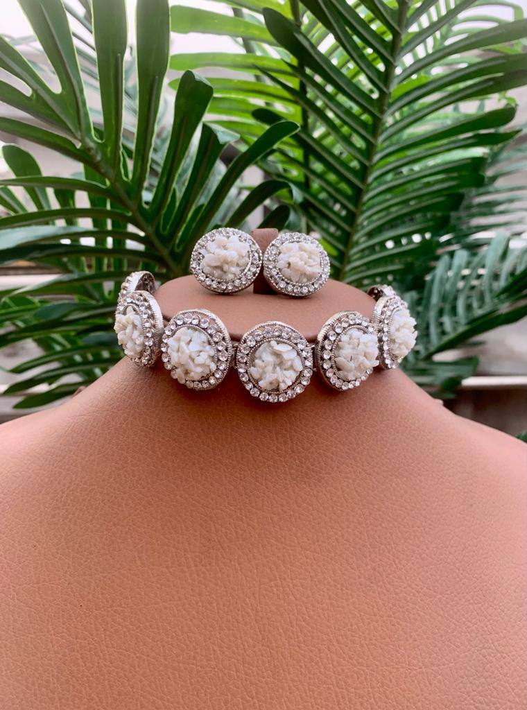 Choker Sets