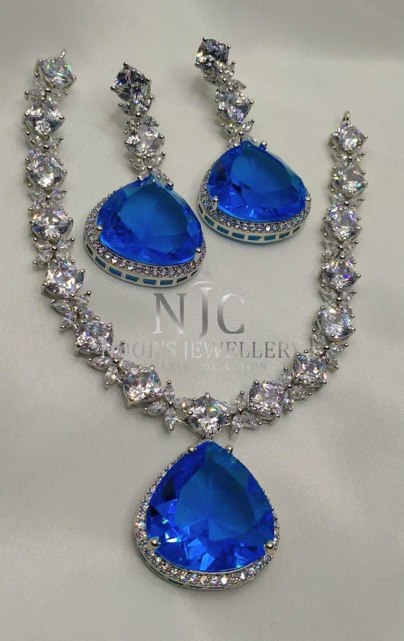 Elegant Zircon Locket Necklace Sets with Earrings