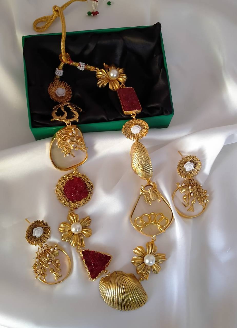 Designer Collection Handmade Crush Stones With Mother Or Pearl Mala With Set