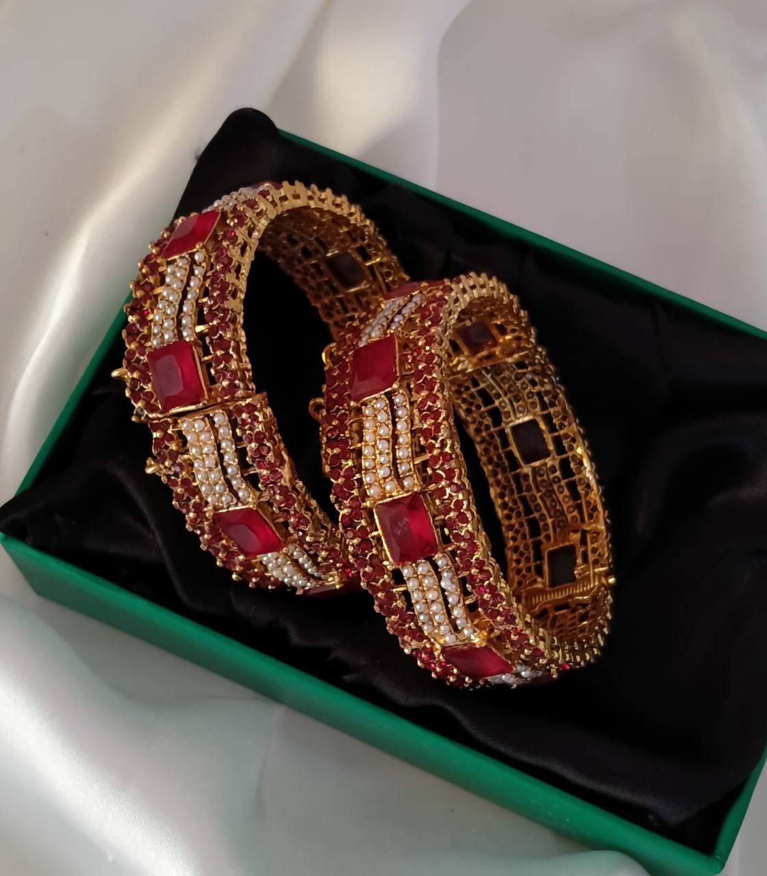 Premium Quality Nauratan with Stone Openable Bangles