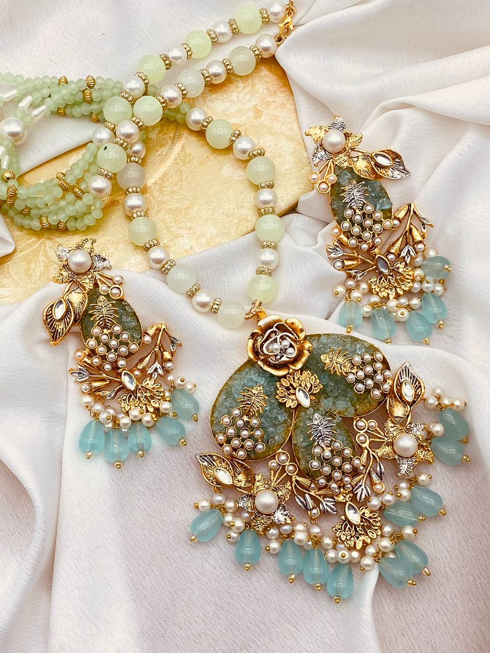 Necklace Set