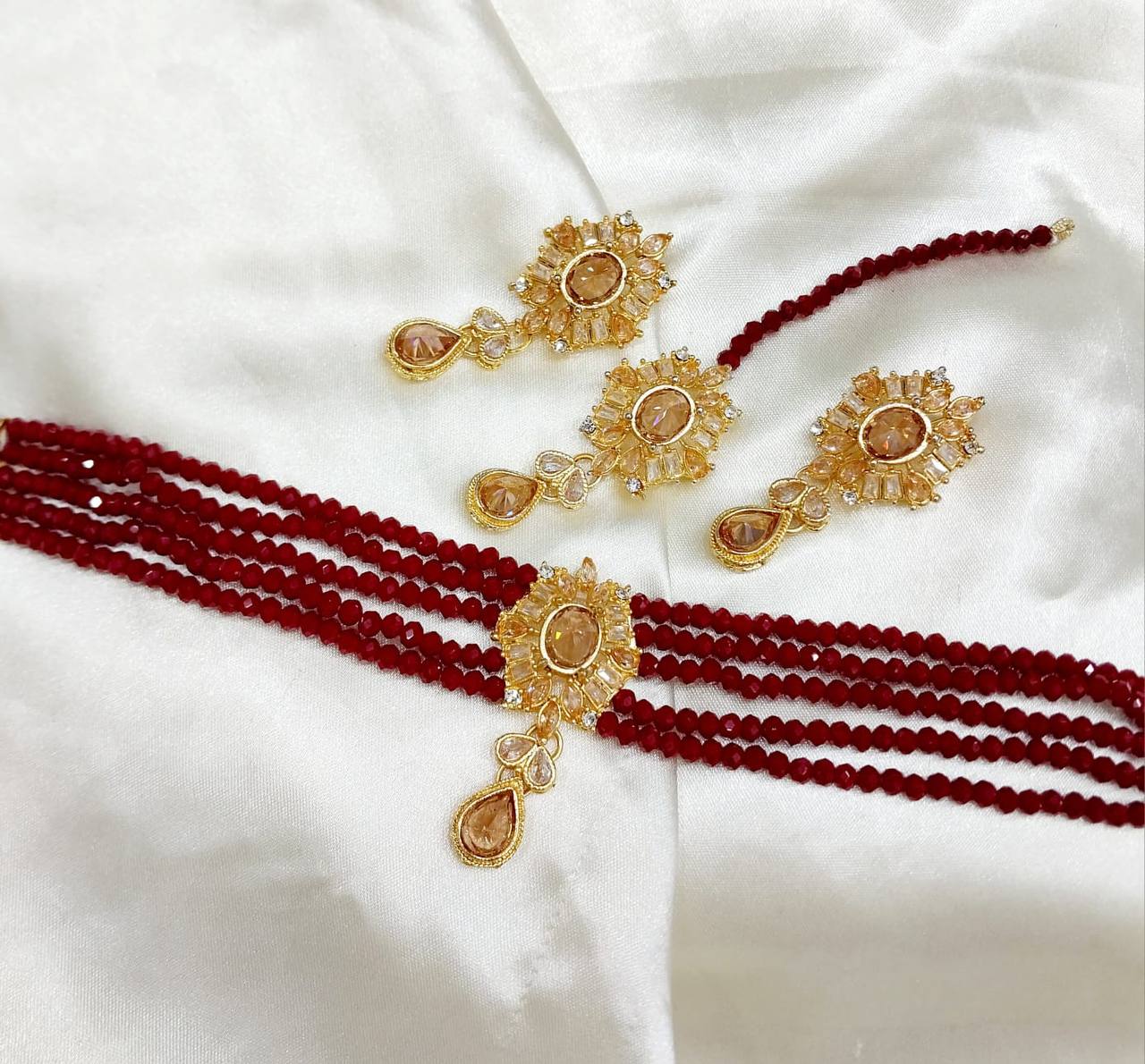 Chokerset