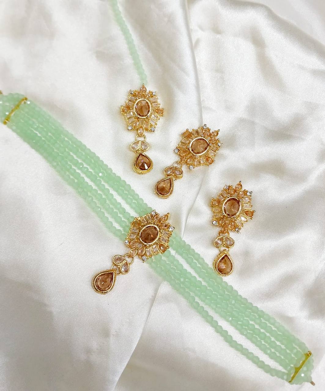 Chokerset