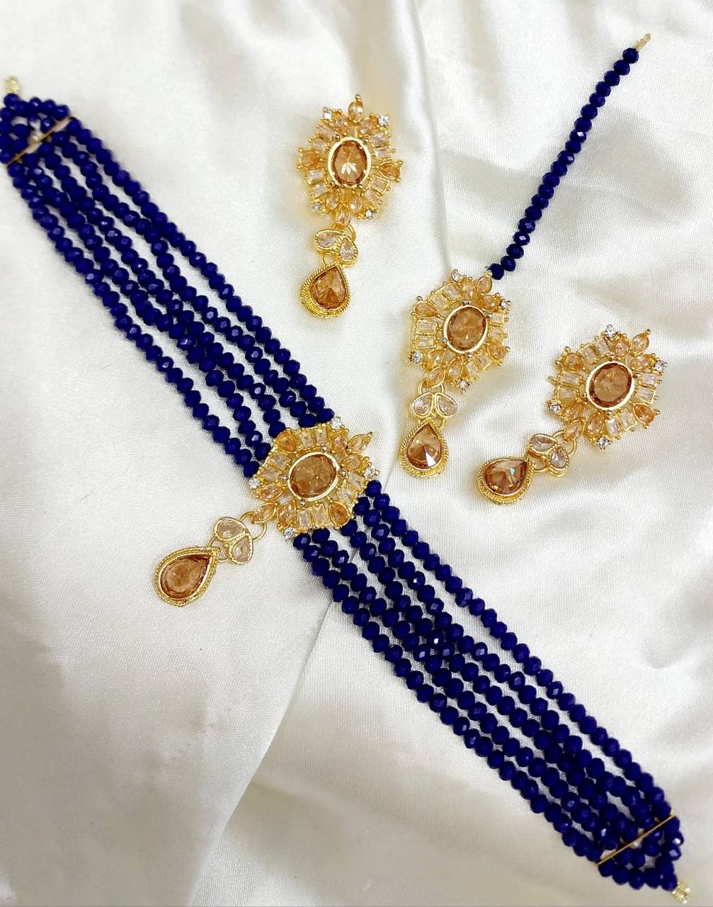 Chokerset