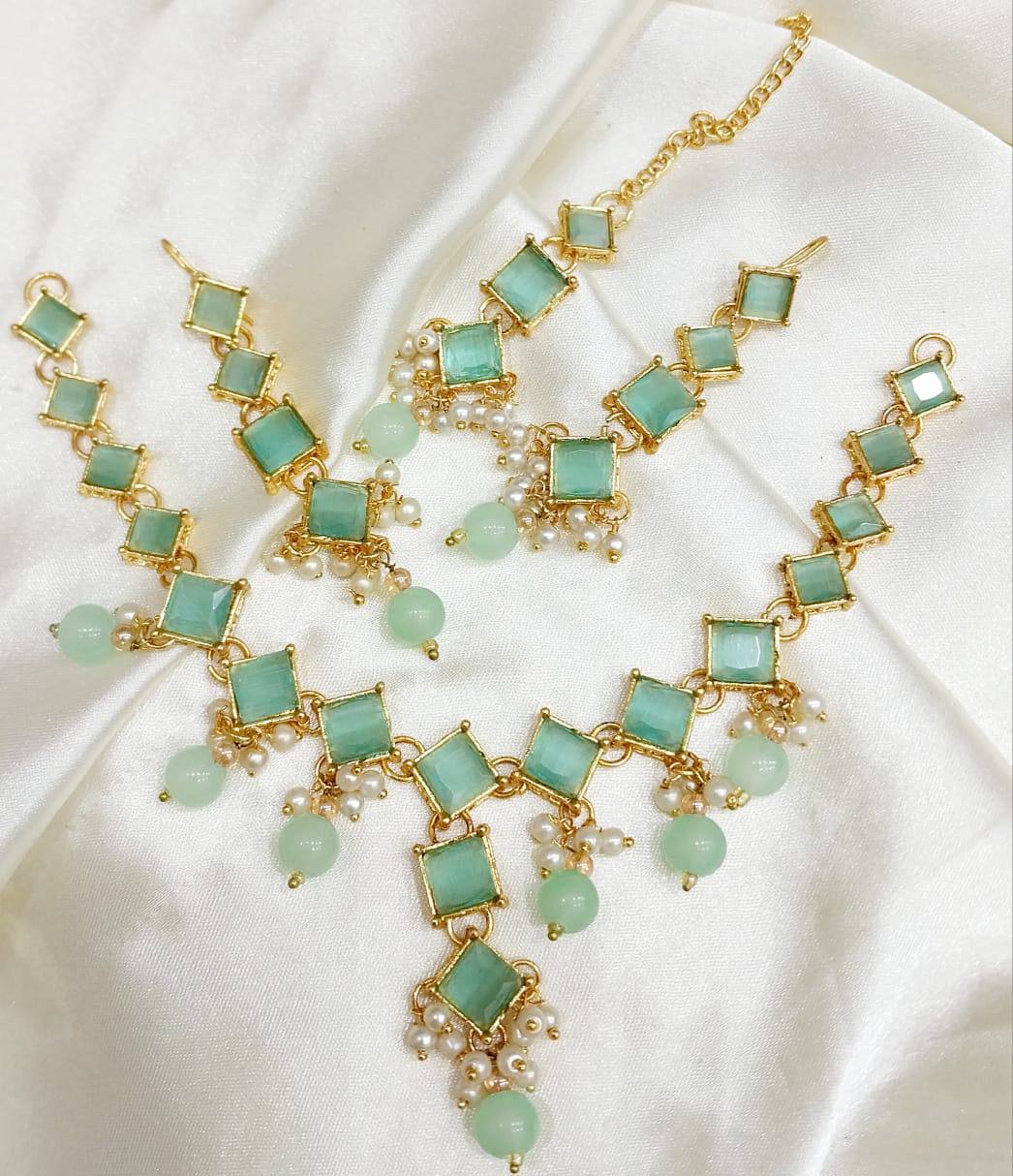 Necklace Set