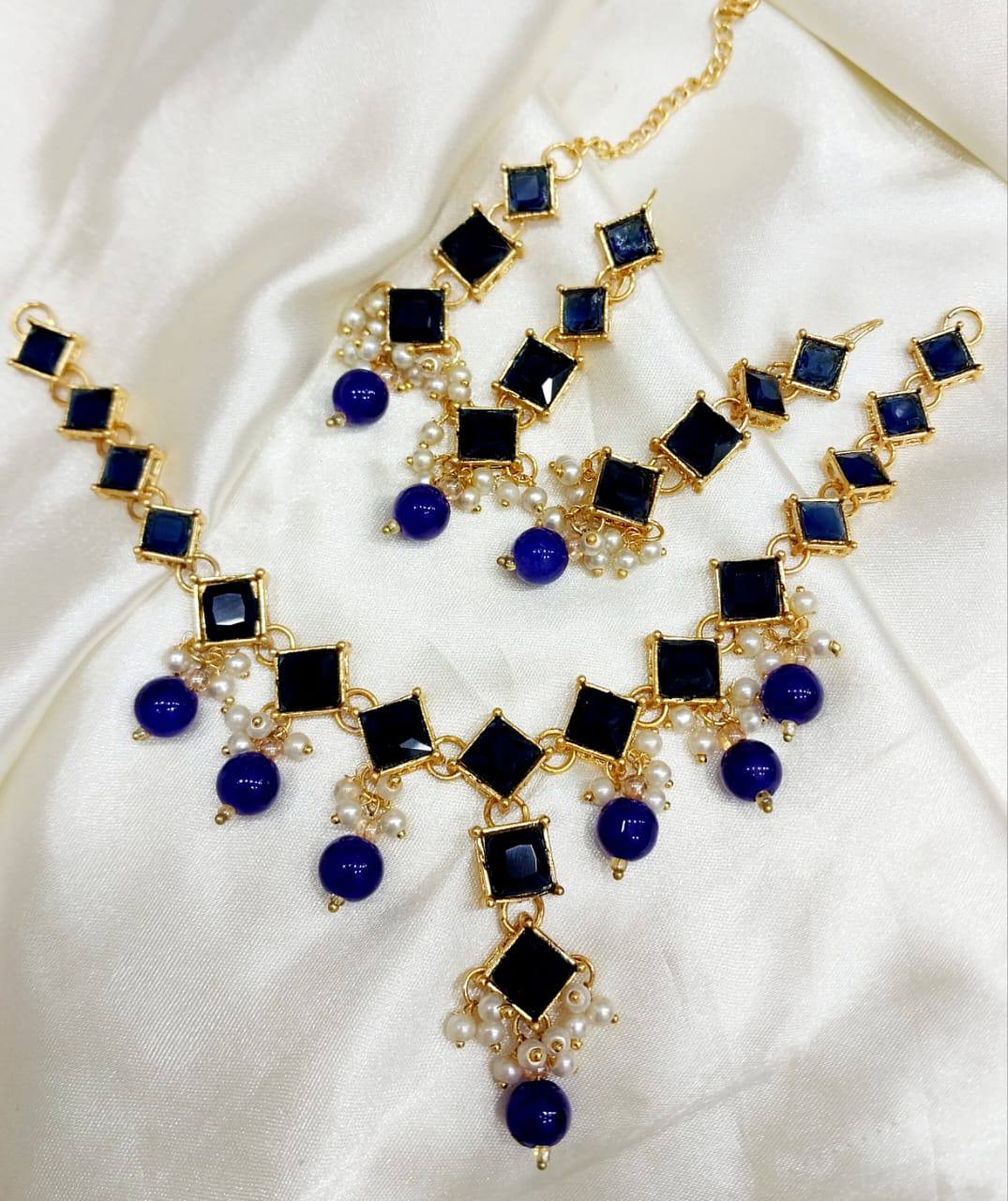 Necklace Set